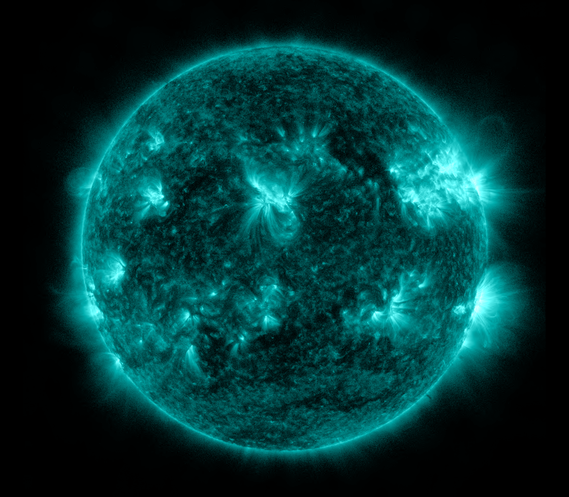 Solar Dynamics Observatory 2022-05-25T03:01:20Z