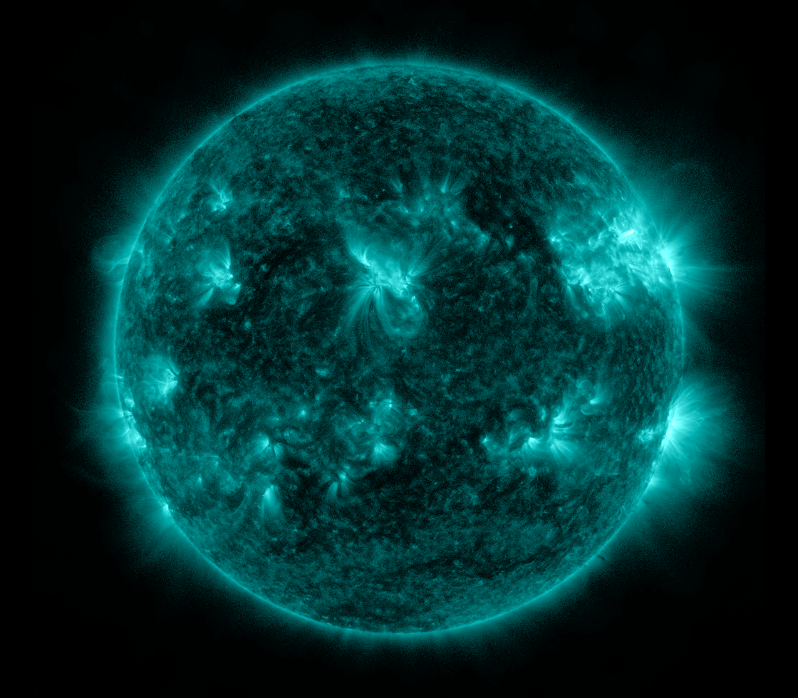 Solar Dynamics Observatory 2022-05-25T04:29:06Z