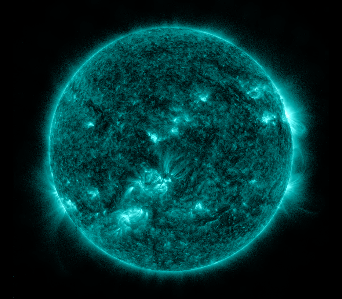 Solar Dynamics Observatory 2022-06-26T21:00:45Z