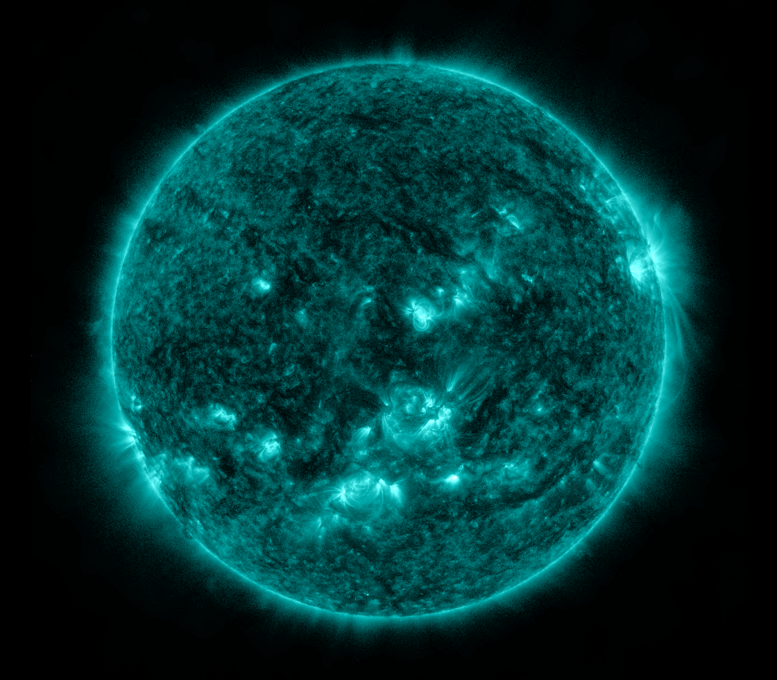 Solar Dynamics Observatory 2022-06-27T23:00:58Z