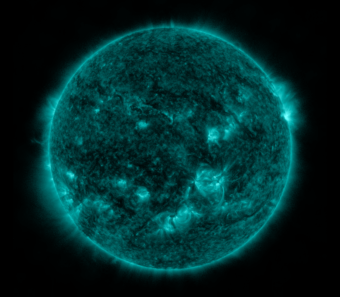 Solar Dynamics Observatory 2022-06-28T23:45:05Z