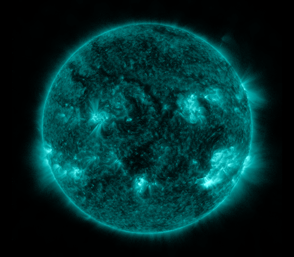 Solar Dynamics Observatory 2022-08-15T05:51:35Z
