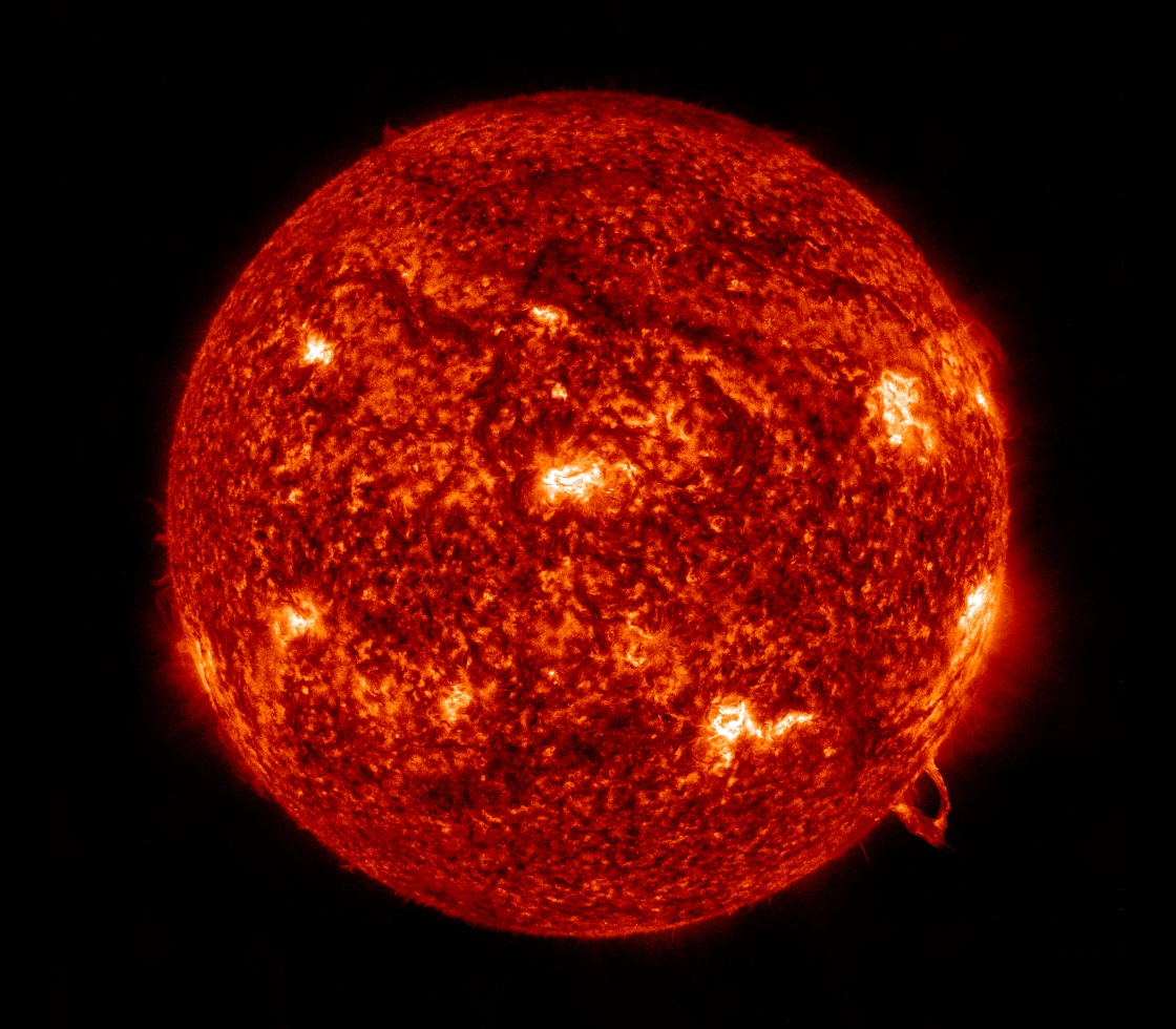 Solar Dynamics Observatory 2022-08-17T05:07:40Z