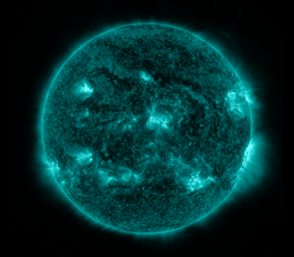 Solar Dynamics Observatory 2022-08-17T18:42:44Z