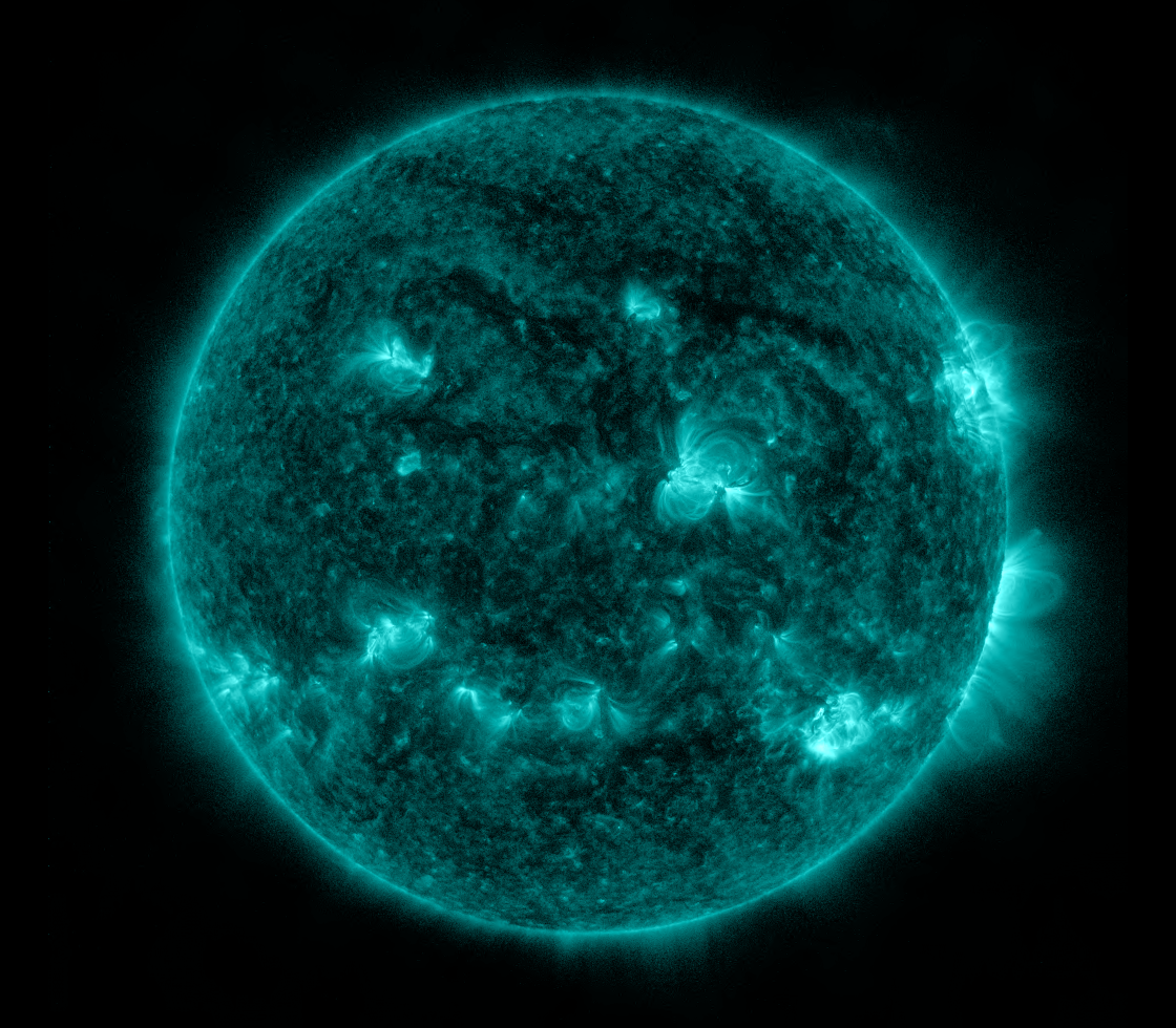 Solar Dynamics Observatory 2022-08-18T13:15:13Z