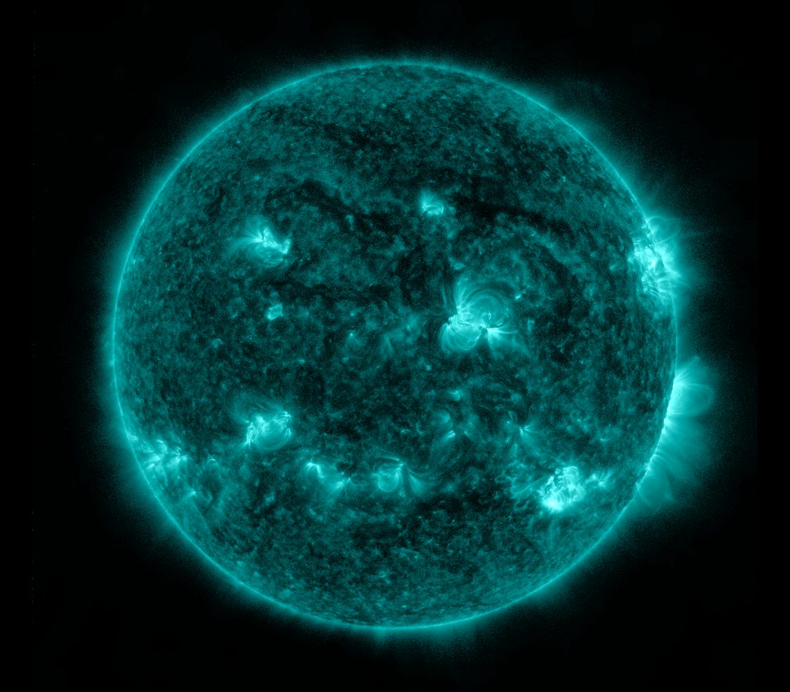 Solar Dynamics Observatory 2022-08-18T13:15:55Z