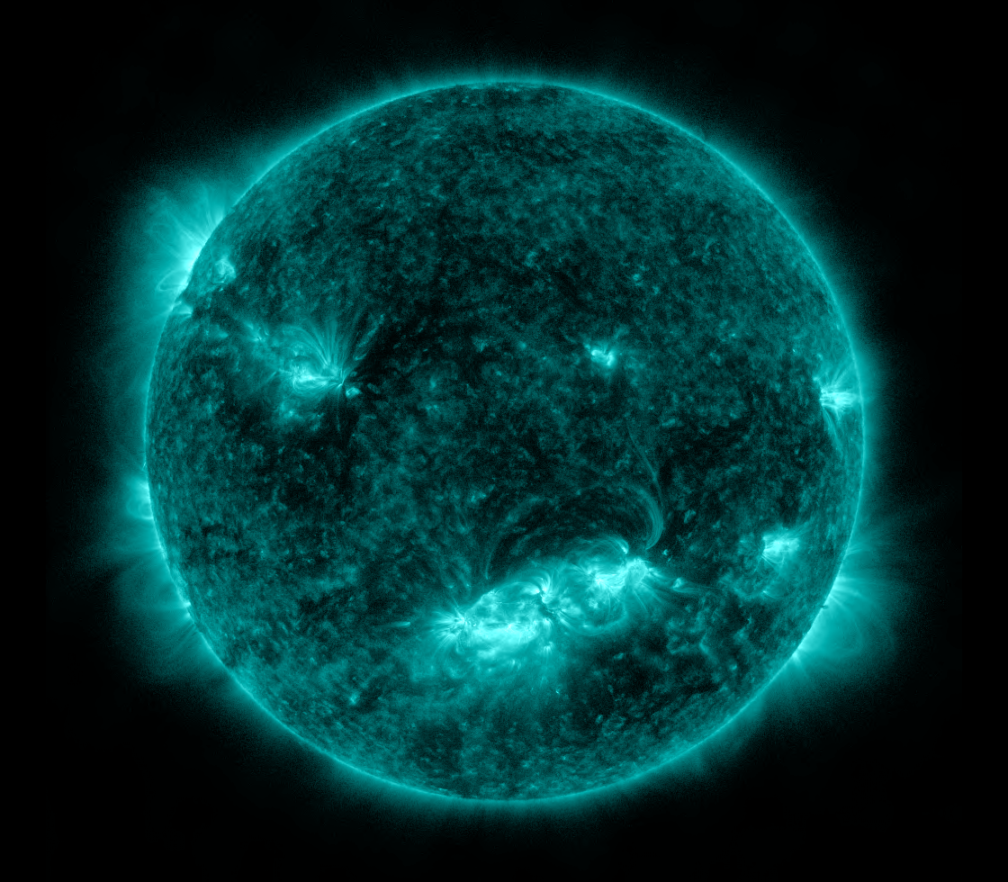 Solar Dynamics Observatory 2022-09-27T00:39:33Z