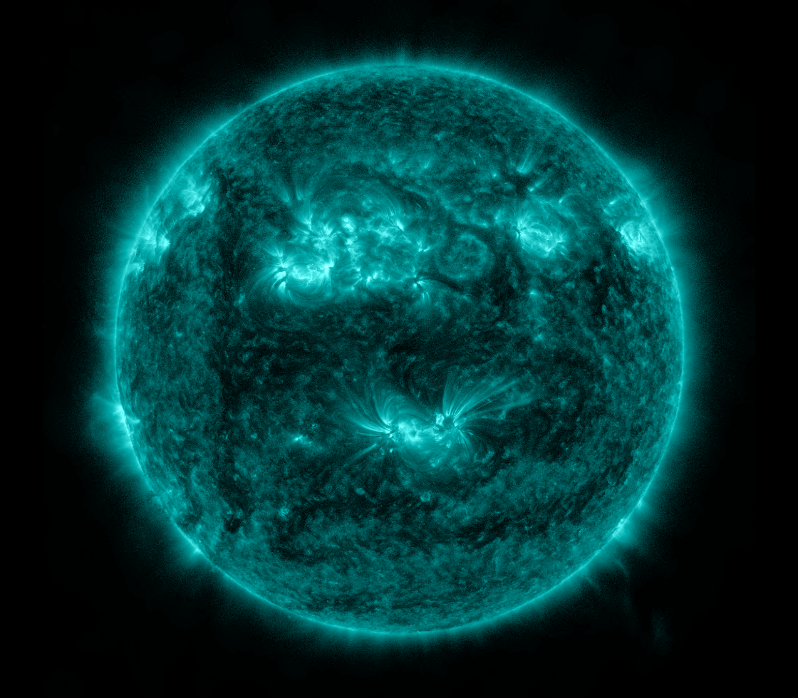 Solar Dynamics Observatory 2022-12-07T23:58:59Z