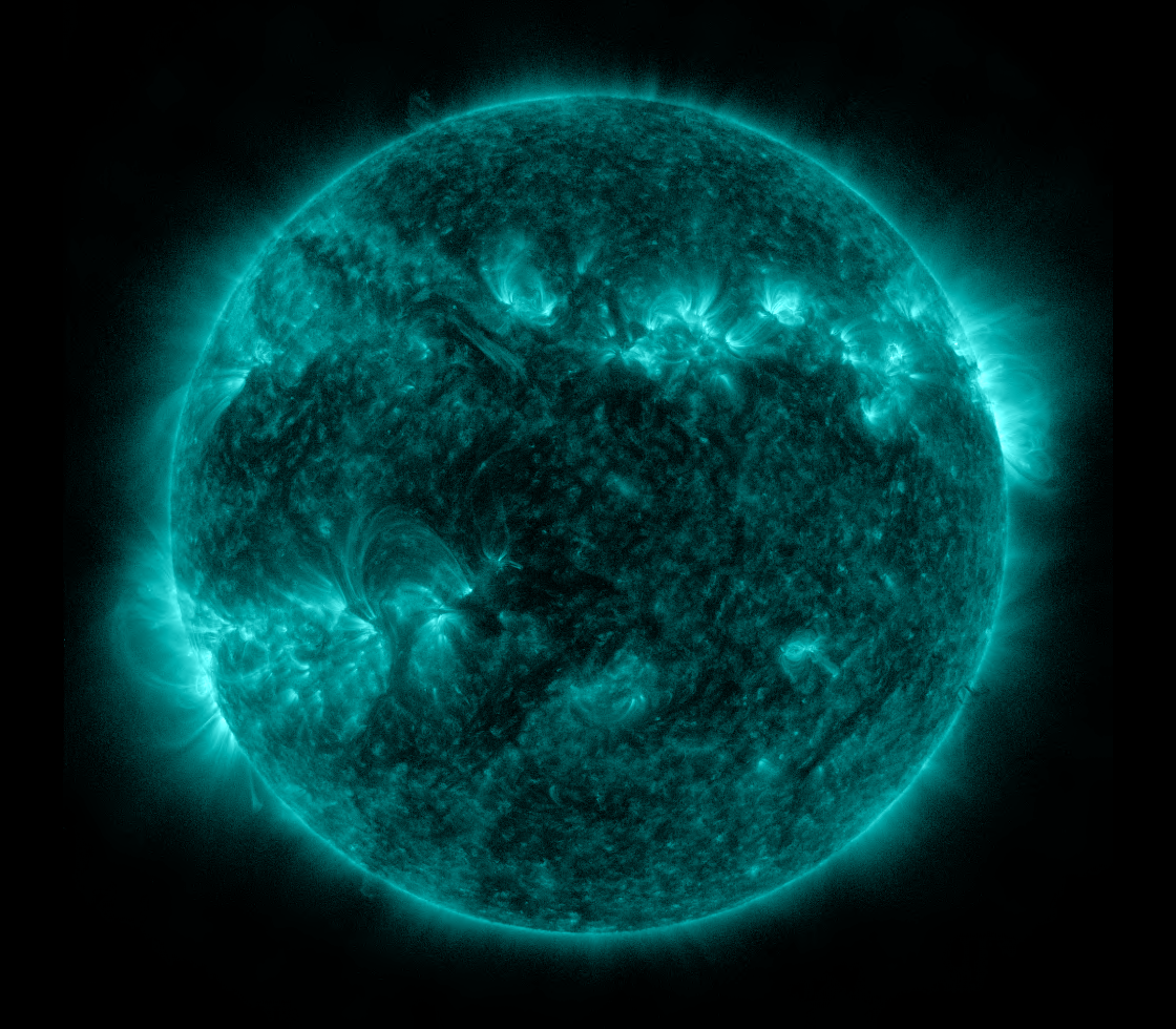 Solar Dynamics Observatory 2023-01-28T21:04:05Z